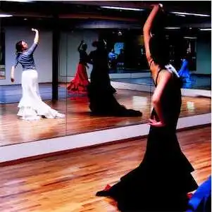 Aliore | Flamenco course in Seville, Spain