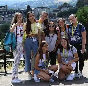 Aliore | Cours d'anglais et Activités pour les 12 - 17 ans à Bristol en Angleterre