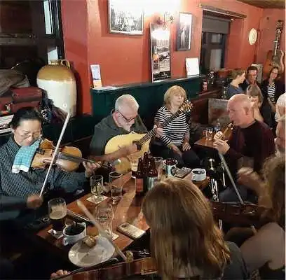 Aliore | Bénévole dans une auberge en Irlande